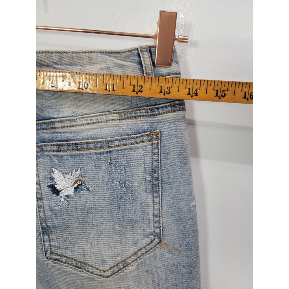 Gianni Bini Womens Embroidered Bird Distressed Light Wash Straight Leg Jeans S - Picture 7 of 8